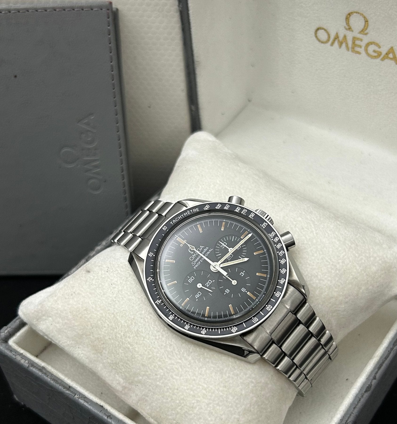 Omega - Speedmaster Moonwatch 861 Apollo XI Yellow - 1450808 - Hombre - 1980-1989